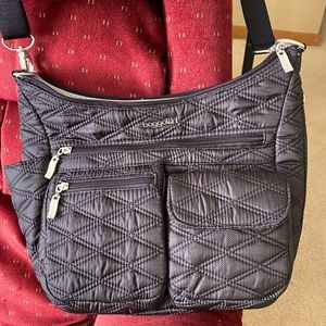 Baggallini black quilted handbag